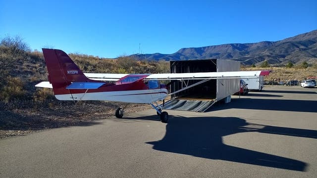 Northern Arizona police searching for suspects who stole airplane