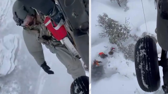 Crews rescue 5 people in 2 incidents in Arizona snow-blanketed areas