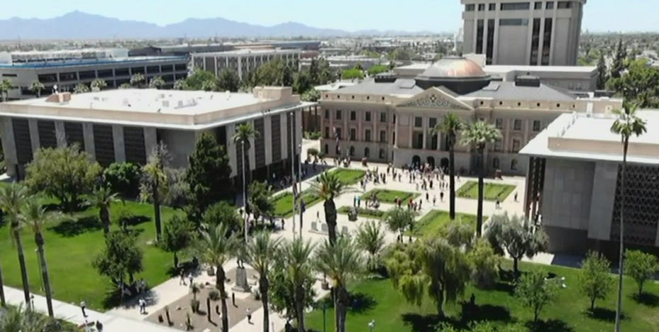 Flags in Arizona ordered to be at half-staff to honor fallen Capitol officers