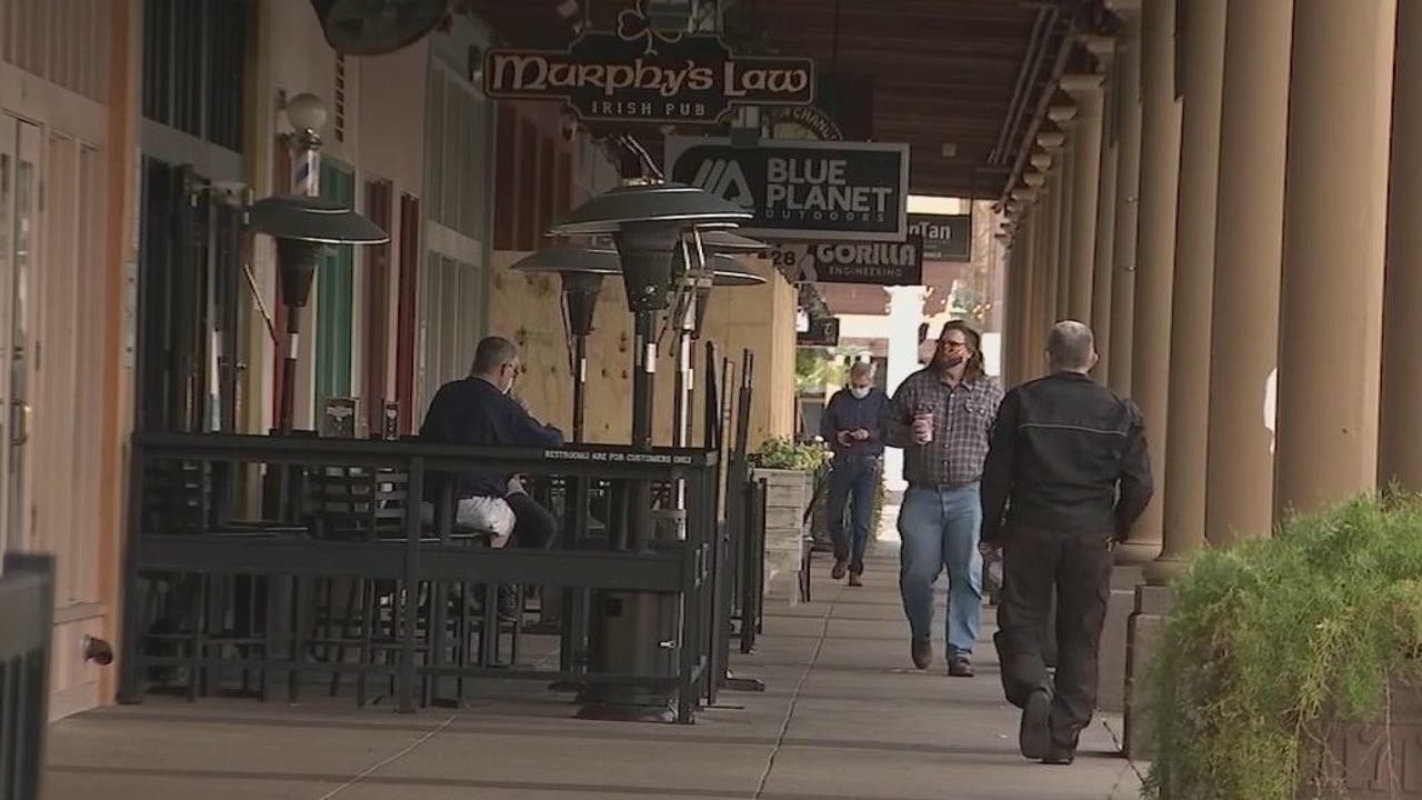 Arizonos gydytojas paaiškina, kodėl COVID-19 atvejų mažėja