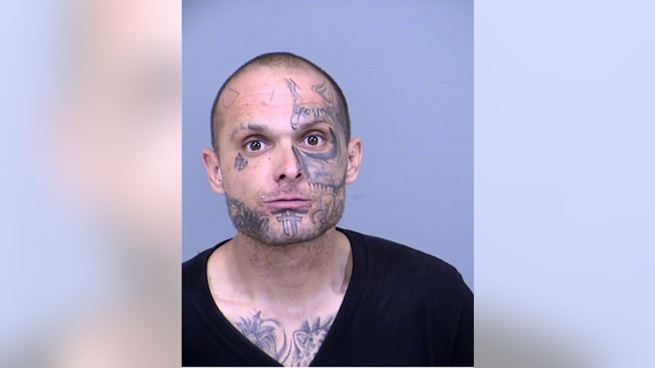 Phoenix Man Accused Of Armed Robbery Threatening To Shoot People At