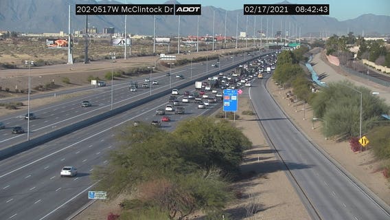 Fatal crash partially closes Loop 202 near Kyrene Road