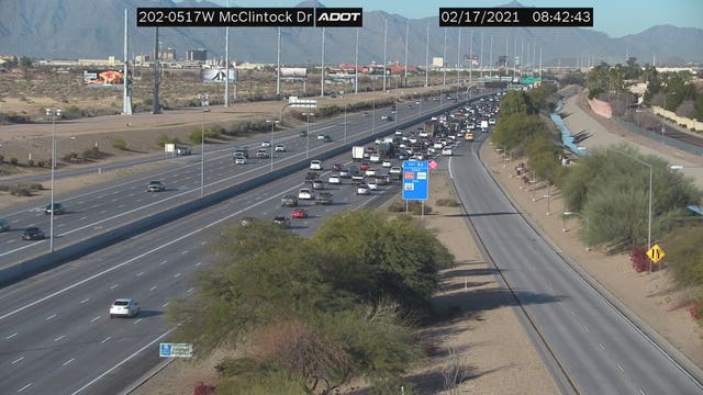 Fatal crash partially closes Loop 202 near Kyrene Road