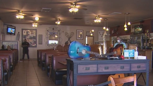 5th Avenue Cafe reopens in Phoenix with help from the community