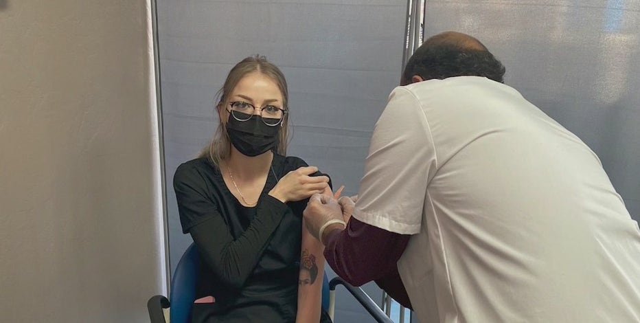 COVID-19 vaccine becoming more accessible in Arizona pharmacies