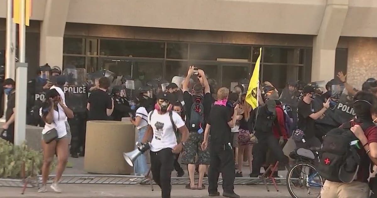 Maricopa County attorney dismisses charges against Downtown Phoenix ...