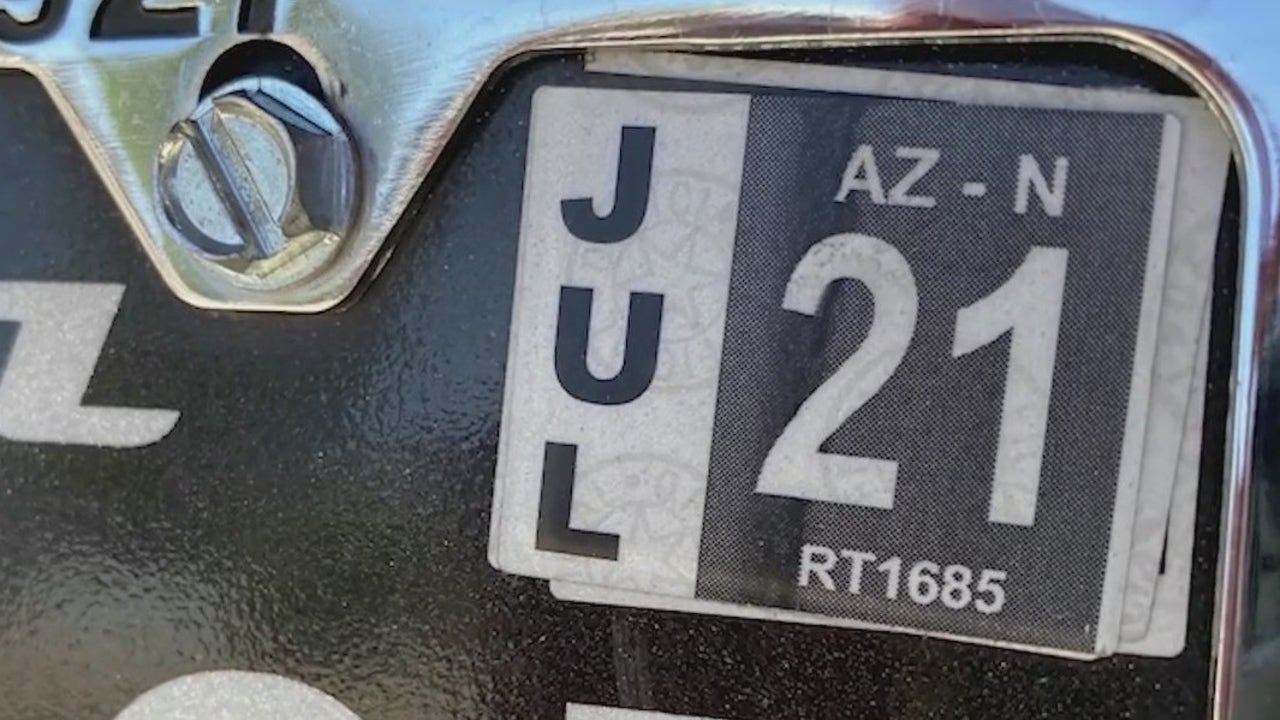 Arizona drivers can now renew their vehicle registration at Walmart