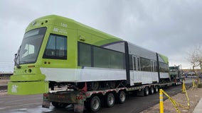 First Tempe streetcar arrives in Arizona from Pennsylvania