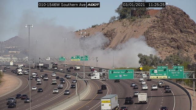 Brush fire extinguished near I-10 and Broadway