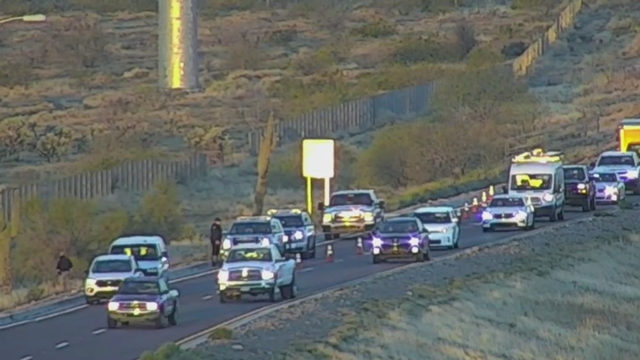 DPS: At least 1 dead in crash on Loop 303 near I-17