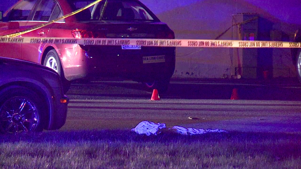 3 dead, 2 injured in shooting at Kenosha bar; suspect at large