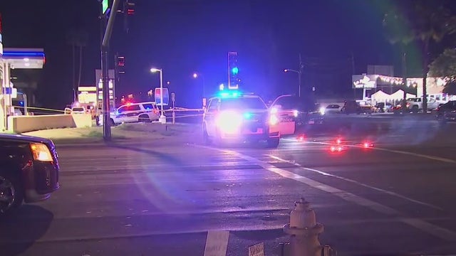 Phoenix officers fatally shoot armed robbery suspect in restaurant