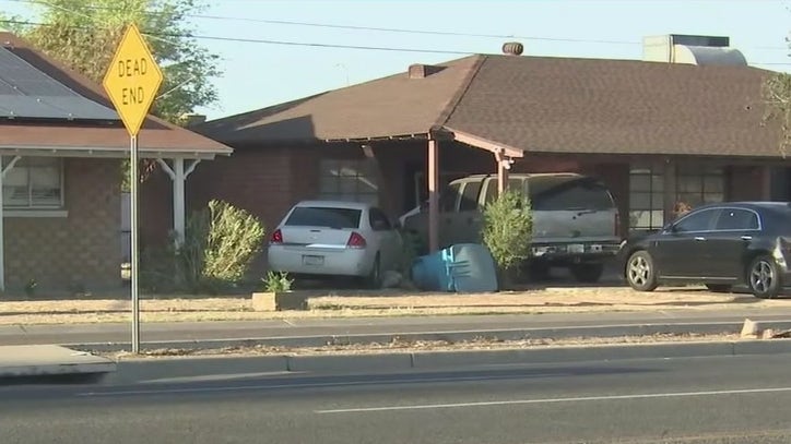 Suspect accused of murder, aggravated assault after car crashes into Phoenix home - Vimarsana News