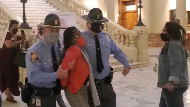 Fulton DA will not prosecute Rep. Park Cannon over Georgia voting law arrest - Vimarsana News