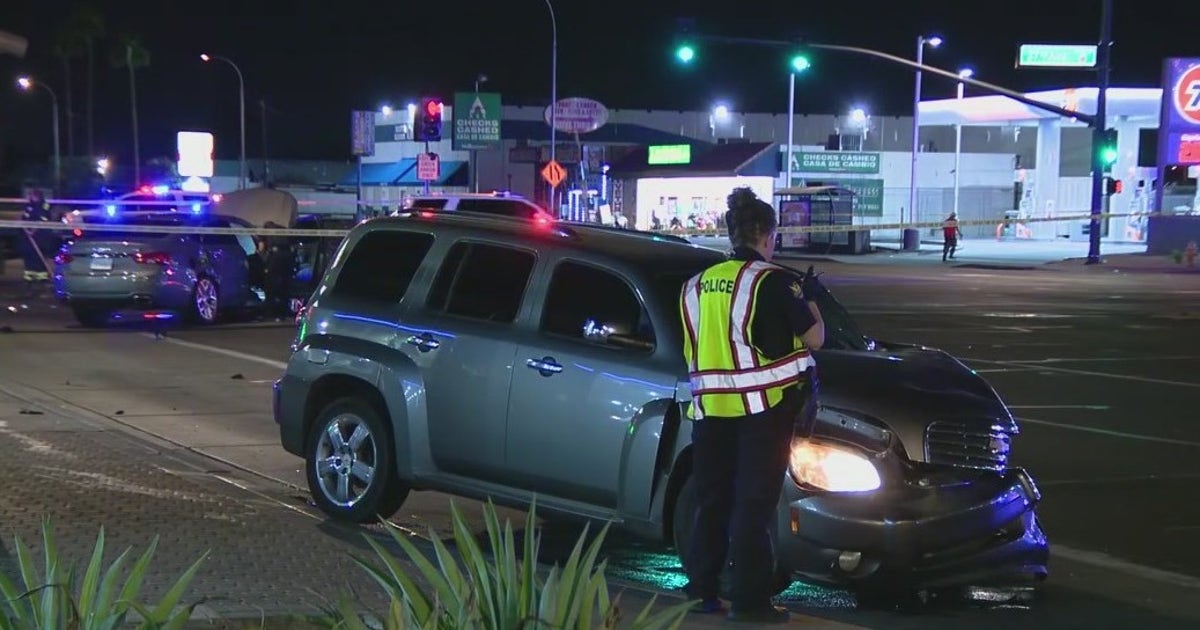 Man shot while crossing the street near 27th Avenue and Indian School ...