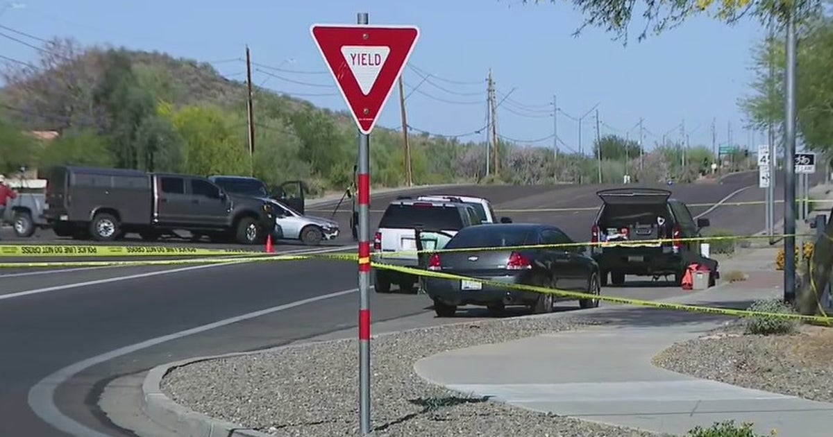 PD: Armed robbery suspect in critical condition in north Phoenix police ...