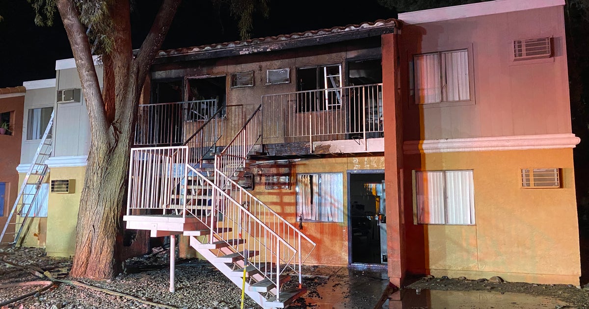 15 people displaced after fire damages Phoenix apartment complex | FOX ...