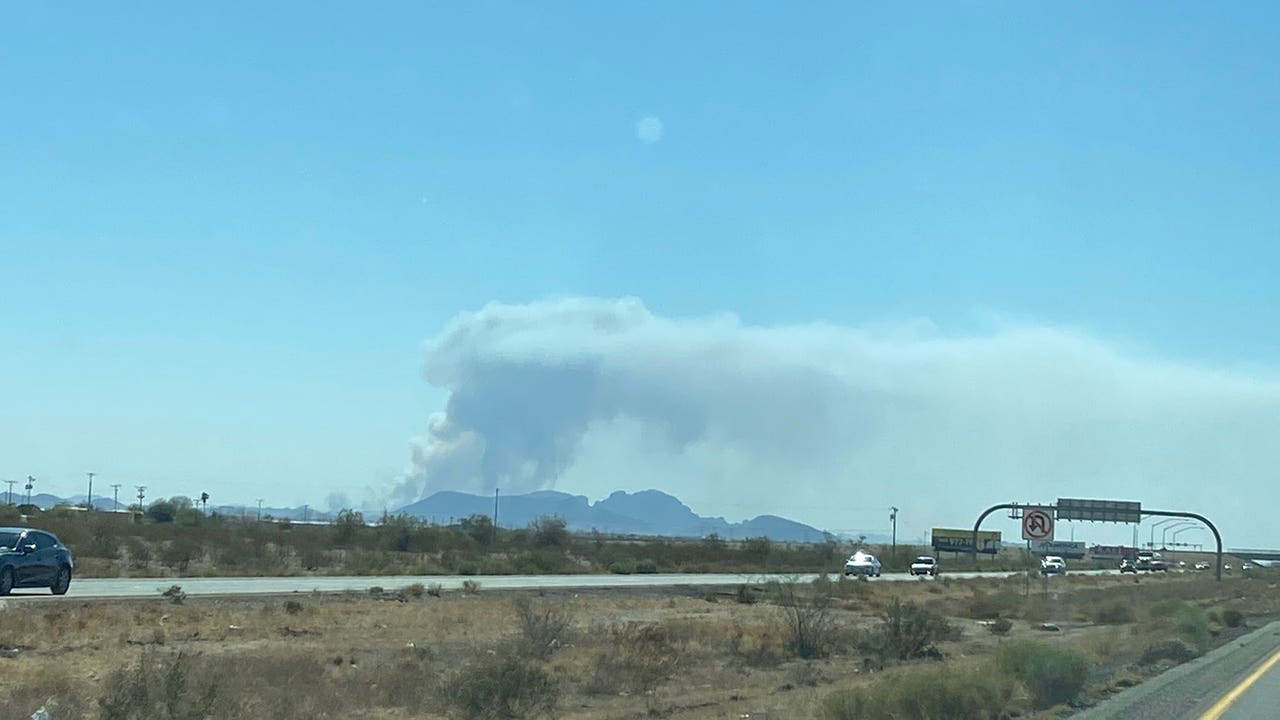 Officials: Dozens of homes without power due to wildfire near Tonopah - Vimarsana News