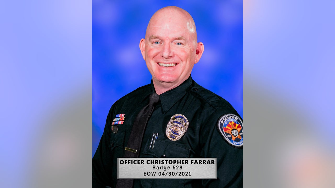 Community gathers to remember Chandler police officer killed during pursuit - Vimarsana News