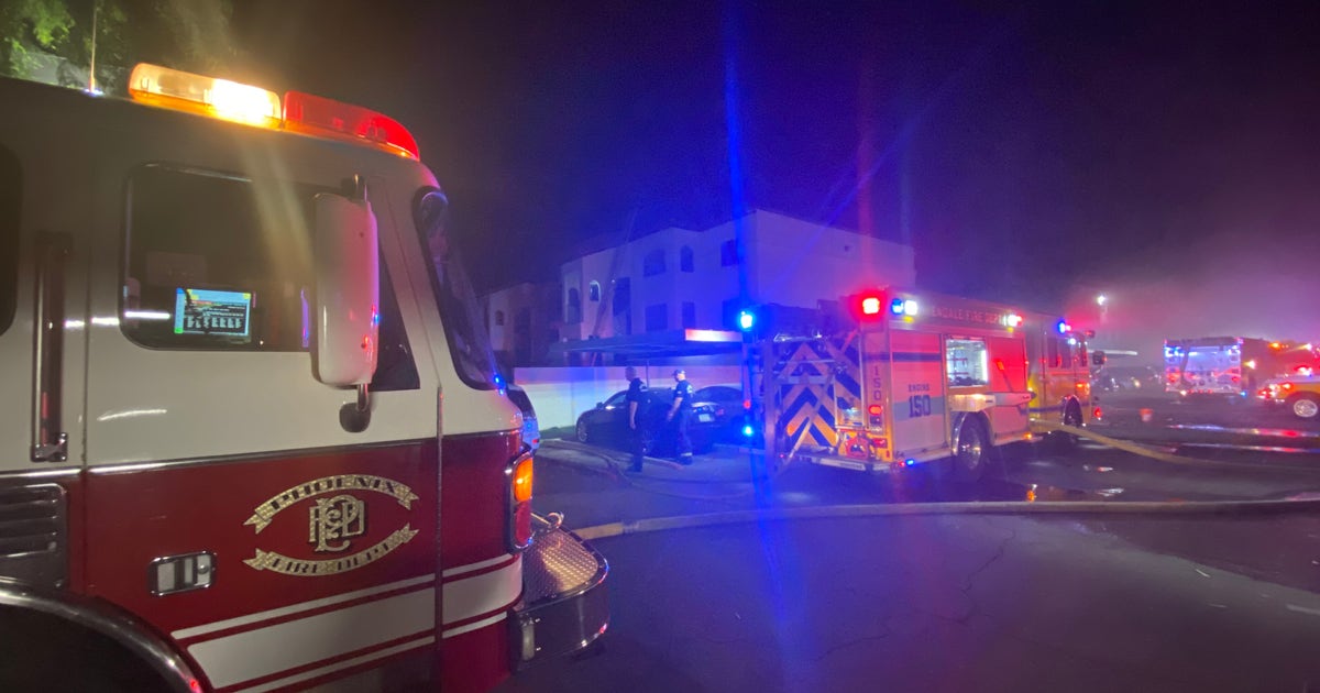 26 people displaced after fire damages Glendale apartment complex | FOX ...
