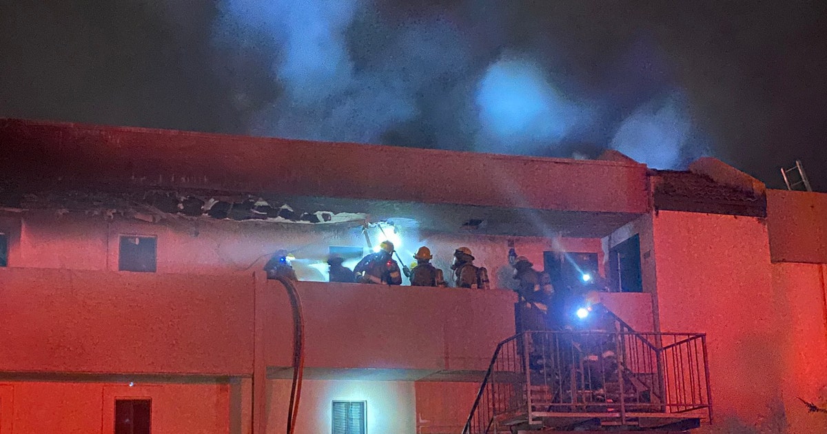 24 people displaced after fire damages Phoenix apartment complex | FOX ...