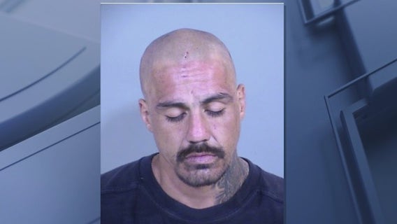 Man accused of stealing car with 2 kids inside in Glendale