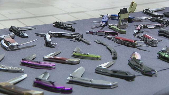 TSA finding record amount of banned items, weapons in carry-on bags