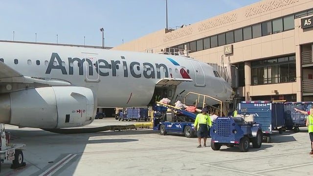 How airline employees are handling the heat at Phoenix Sky Harbor