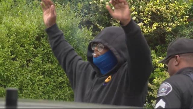 Shooting suspect calls FOX 2 saying it was in self-defense before turning self in