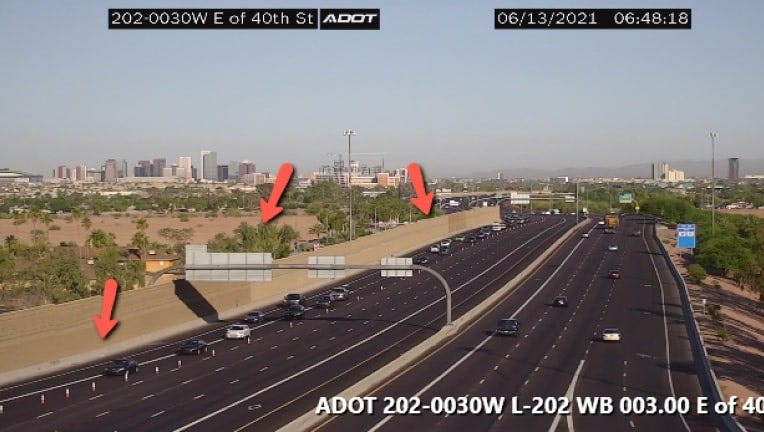 An ADOT camera showing Loop 202 at 40th Street.