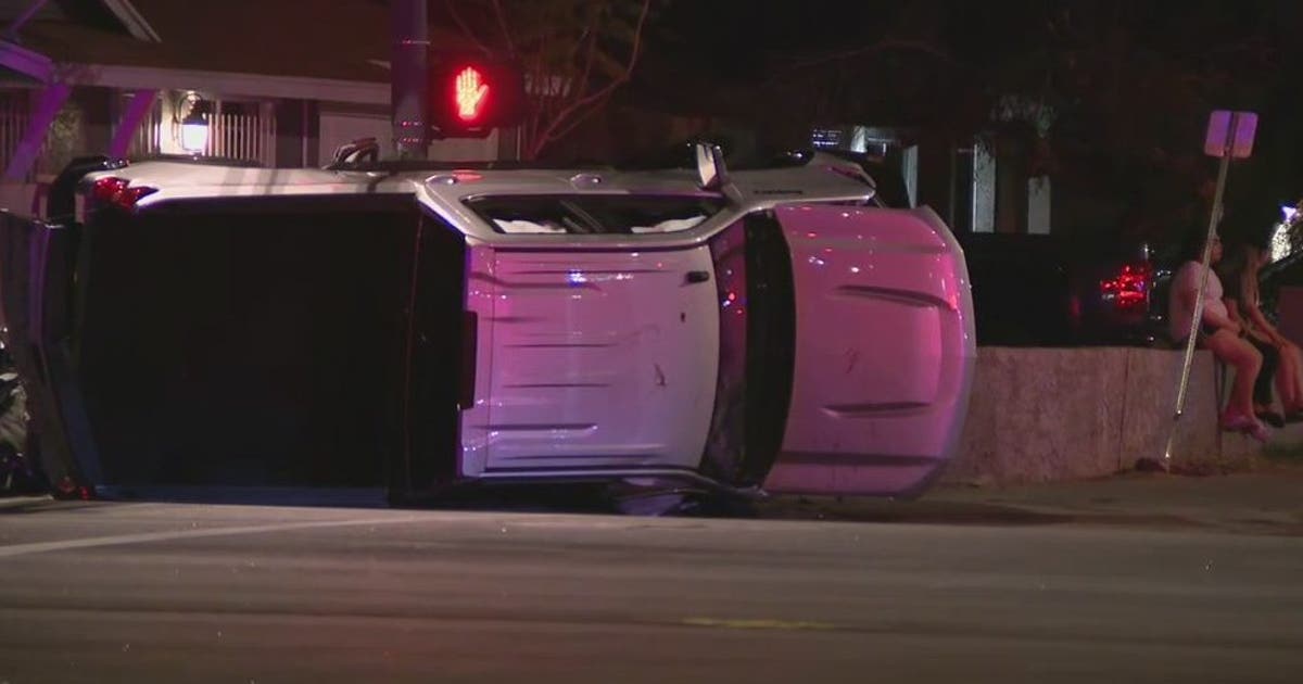 1 dead, 1 seriously injured in crash at West Phoenix intersection; 2 ...