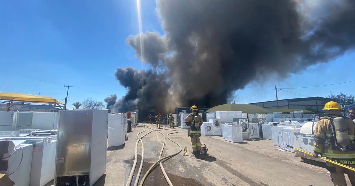Phoenix Fire crews battle 3-alarm fire at salvage yard | FOX 10 Phoenix