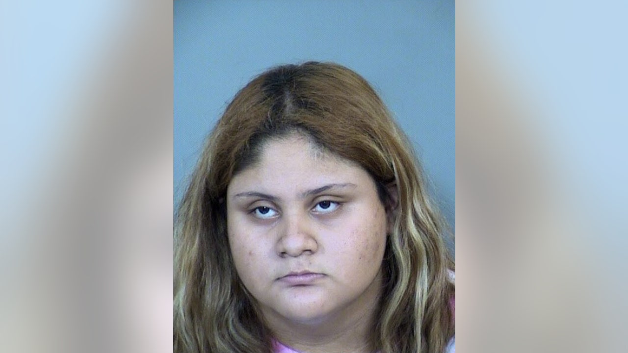 1280px x 720px - Glendale woman arrested after child porn was found on her phone; suspect  tried to send love note to student