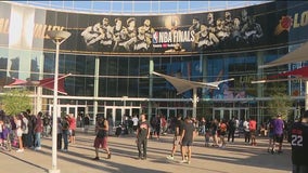 Milwaukee Bucks now have the series lead as Phoenix Suns suffer back-to-back defeats