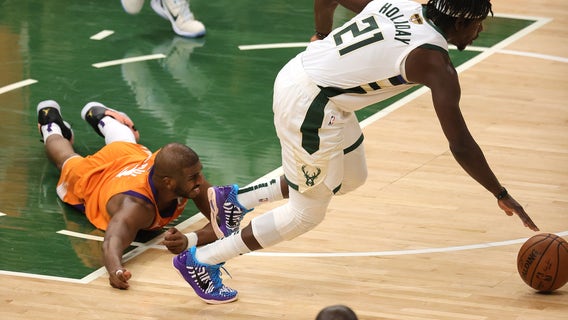 Chris Paul catches turnover bug at bad time for the Suns