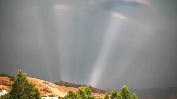 Stunning 'rainbow spoke' spotted after thunderstorm in Utah