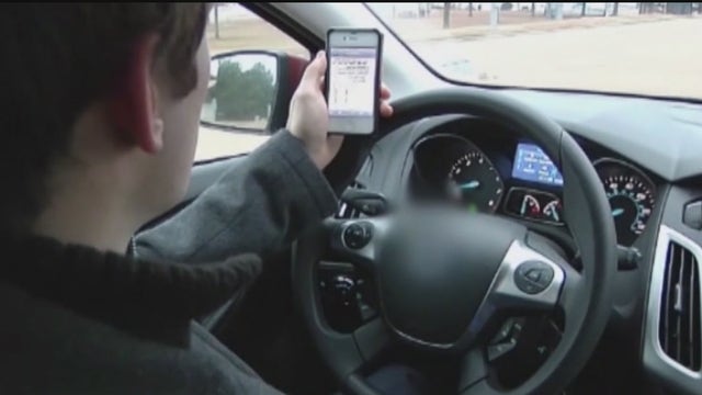 Hundreds of citations given out since Arizona's distracted driving law went into effect on Jan. 1