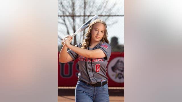 Hundreds gather in Cottonwood to remember girl who died after she was swept away by floodwaters