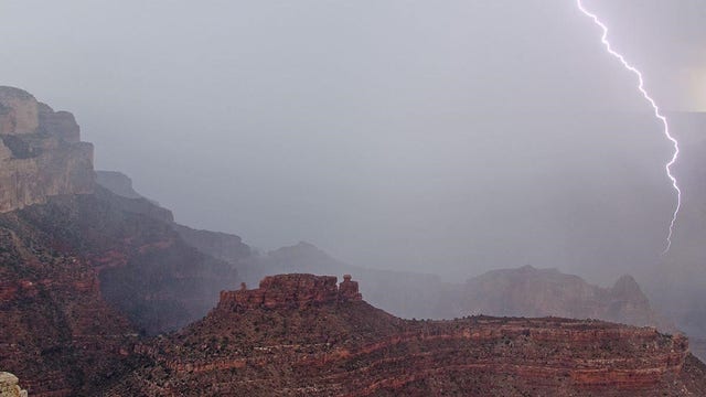 NPS: Multiple people struck by lightning during monsoon storm at Grand Canyon