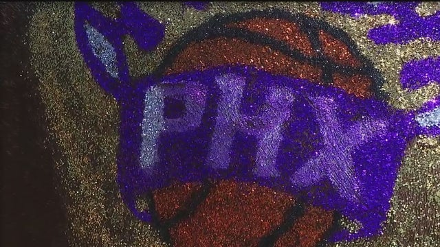 Equestrian and artist combines her love for horses and the Phoenix Suns