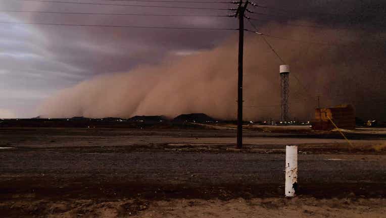 Dust storm in Casa Grande. Courtesy of Francisco Mendoza Lopez