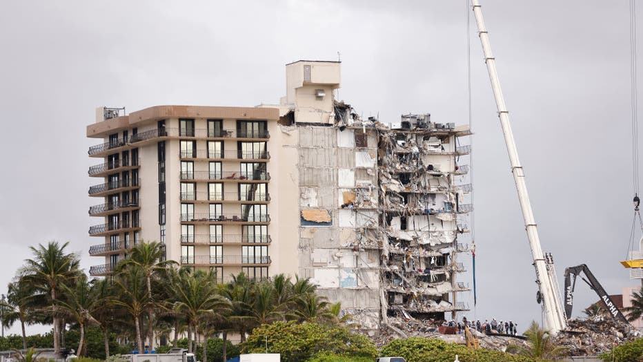 9054d283-Over One Hundred Missing After Residential Building In Miami Area Partially Collapses