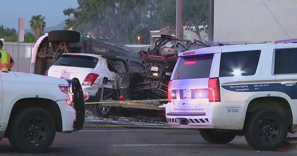 PD: 1 dead, 7 hurt in fiery multi-car crash at Phoenix intersection ...