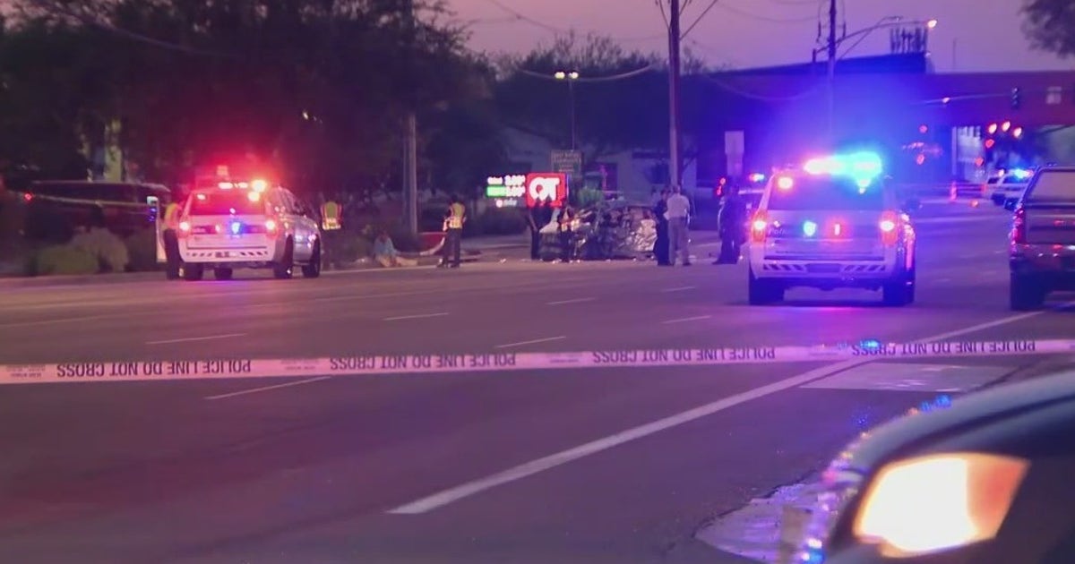Woman dead, three others hospitalized in North Phoenix crash | FOX 10 ...