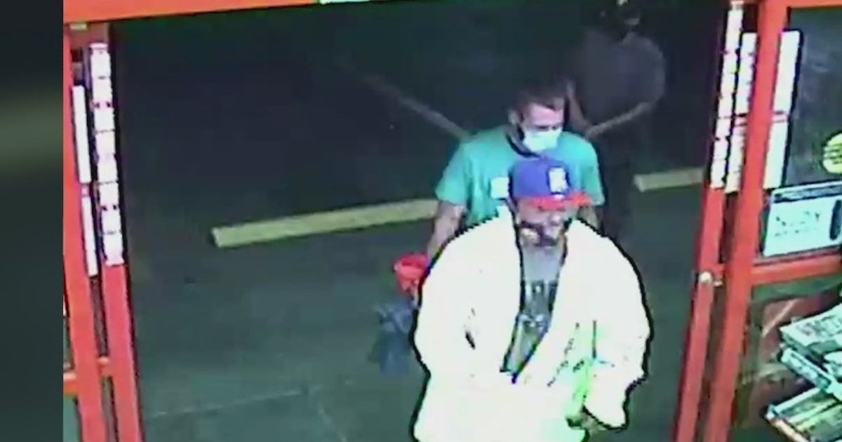 Police search for 3 men accused of robbing Circle K in North Phoenix ...