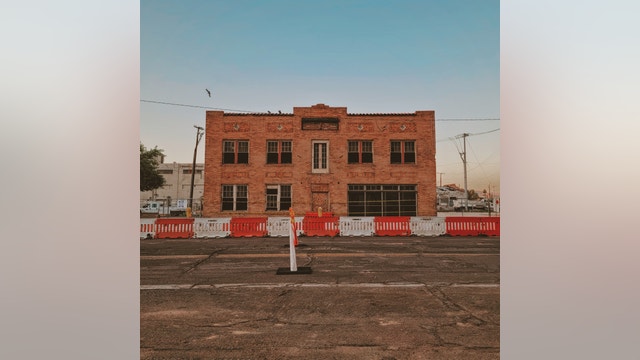 Historical hotel torn down in Downtown Phoenix; site will be turned into VIP parking for Phoenix Suns