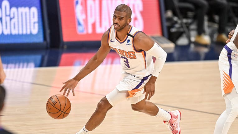 Chris Paul signed four-year deal with Suns.