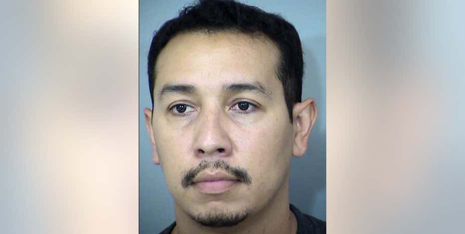 Ex-Arizona state senator Tony Navarrete indicted on child molestation charges