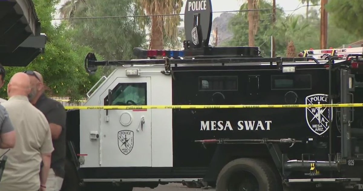 Bank robbery suspect shot, killed in Tempe by police, authorities say ...