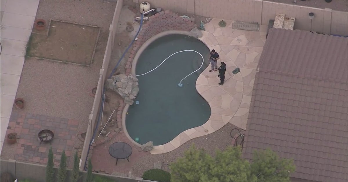 Toddler dies after being pulled from Chandler pool | FOX 10 Phoenix